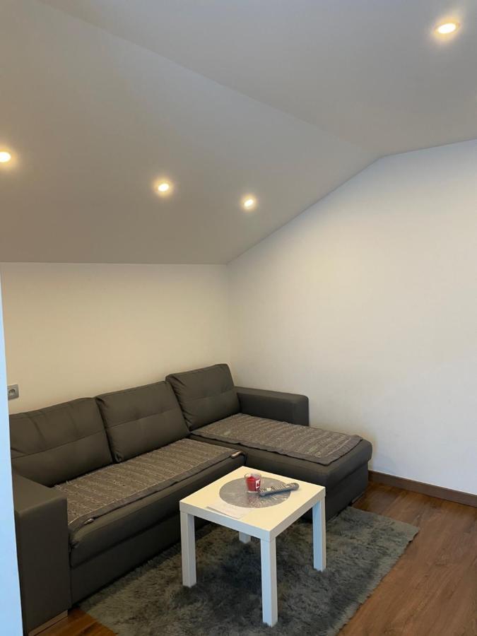 Studio privée Vesoul -Wifi Esterno foto