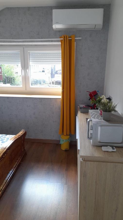 Studio privée Vesoul -Wifi Esterno foto